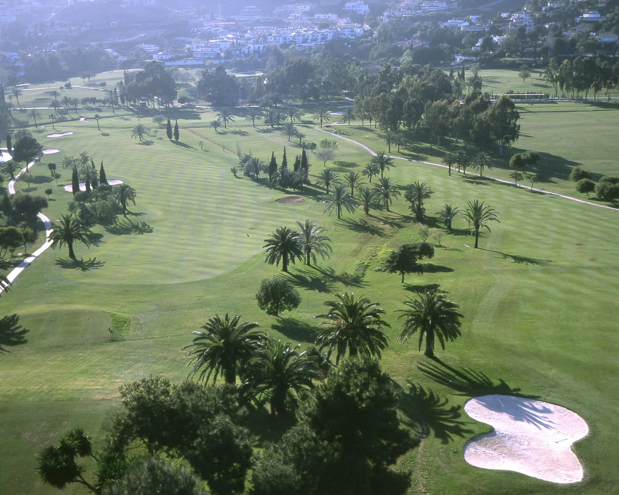 Posicionamiento en Golf: 3 Claves para que tu Club Deje de Ser Uno Más