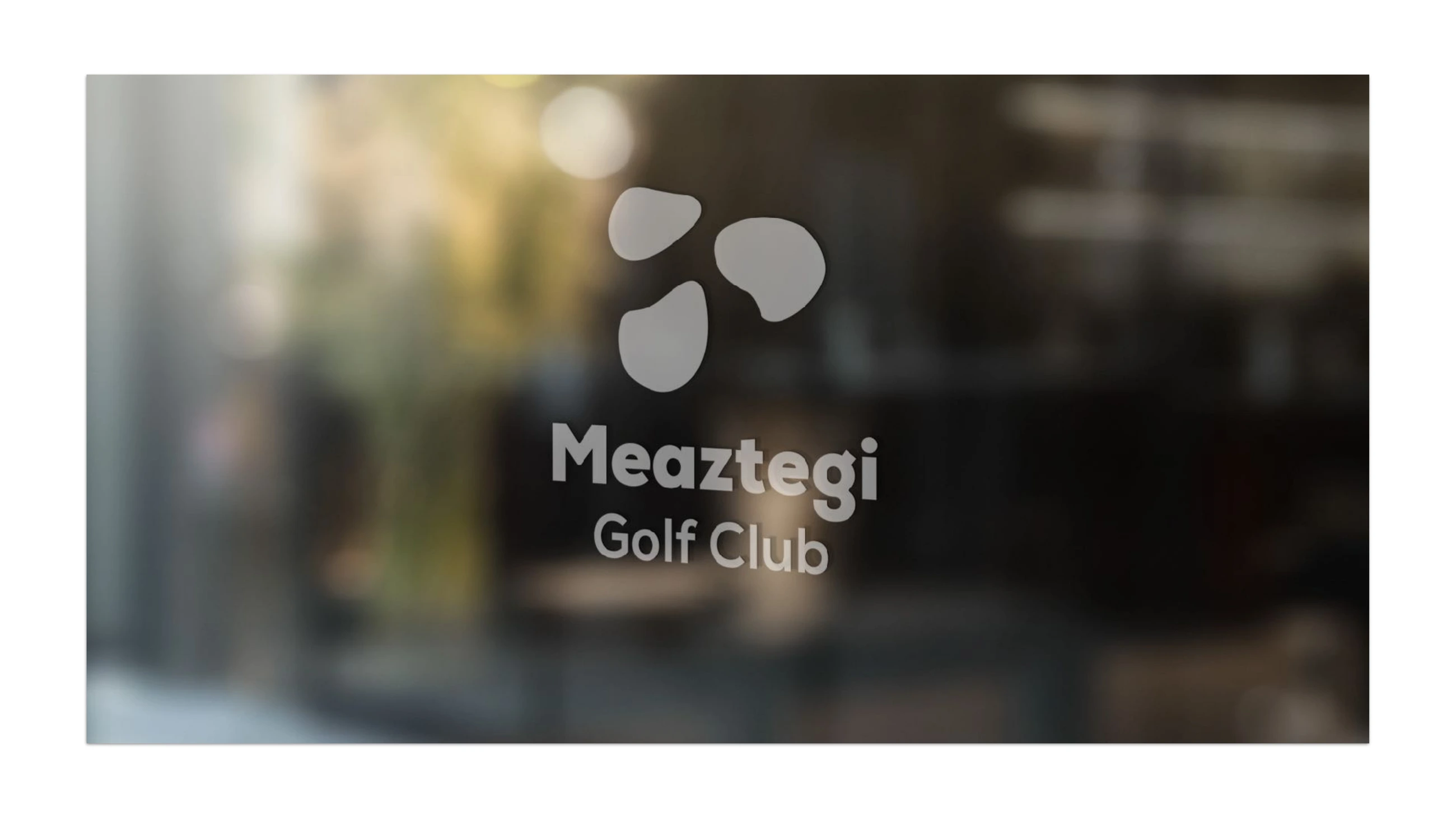 Página 9 del dossier de Meaztegi Golf, proyecto de Hola in Company