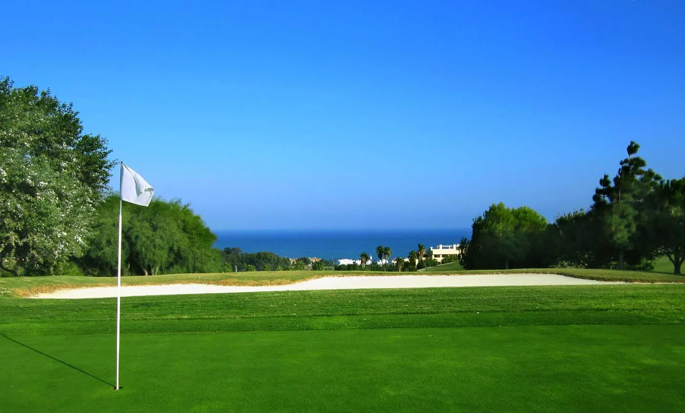 Pieza real del proyecto de Doña Julia Golf Club — Hola in Company