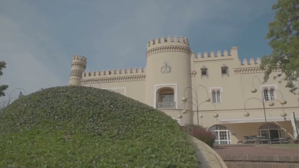Asociación de Campos de Golf (Vídeo corporativo · 2025): producción audiovisual de Hola in Company